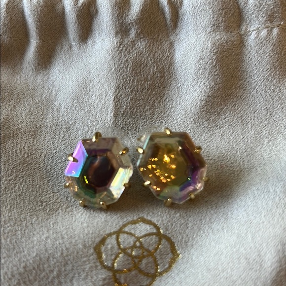Kendra Scott Morgan Iridescent stud Earrings - Picture 2 of 3